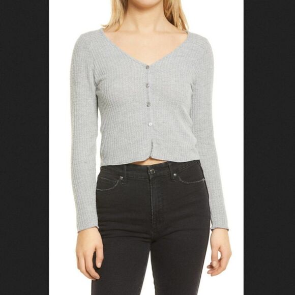 Socialite Grey Button Down Top Size Small - Picture 1 of 5